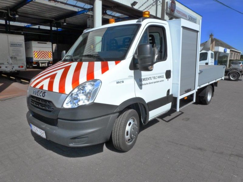 Iveco Daily Voor Tielt Winge Garage Claeskens